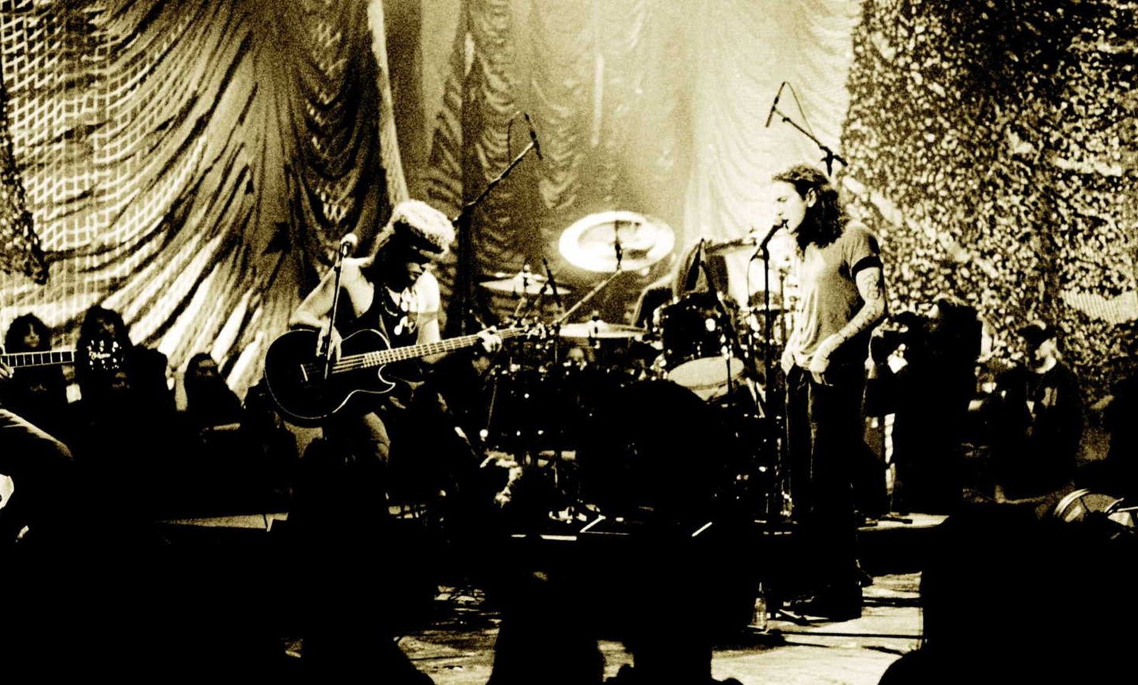 Pearl Jam, uno de los mejores grupos  de la historia, celebra su 30 aniversario.