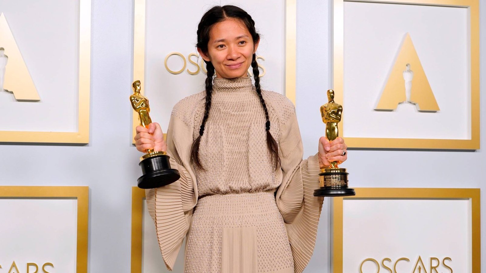 Chloé Zhao es la segunda mujer en ganar un Oscar de la historia.