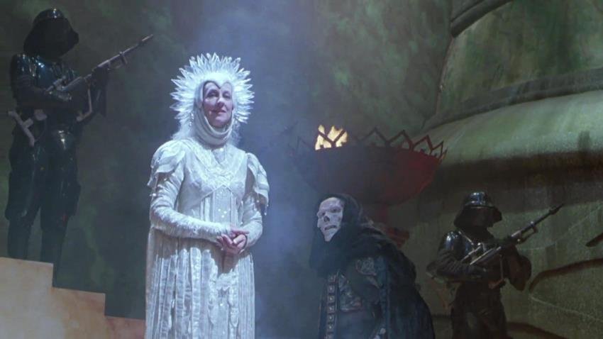 Christina Pickles en Masters of the Universe.